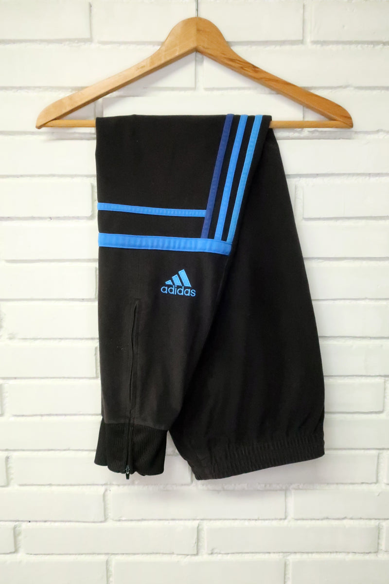 Pantal n Adidas Challenger Negro Bandas tricolor Azules Talla L