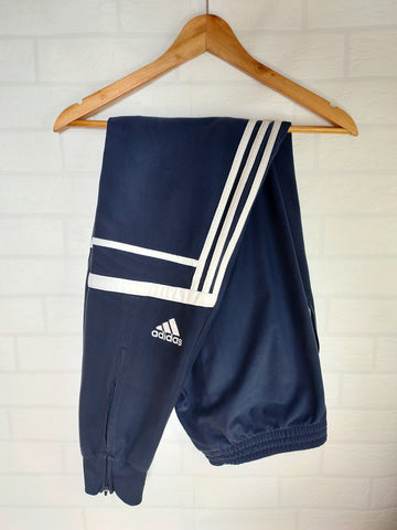 PANTALÓN ADIDAS CHALLENGER AZUL MARINO - BANDAS BLANCAS - TALLA XL