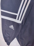 PANTALÓN ADIDAS CHALLENGER AZUL MARINO - BANDAS BLANCAS - TALLA M/L
