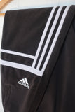 PANTALÓN ADIDAS CHALLENGER NEGRO - BANDAS BLANCAS - TALLA L/XL