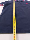 POLO FRED PERRY AZUL MARINO CON TIPPINGS ROJO Y BLANCO TALLA M