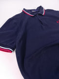 POLO FRED PERRY AZUL MARINO CON TIPPINGS ROJO Y BLANCO TALLA M