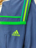 Pantalón Adidas Challenger Azul Marino - Bandas Verdes tricolor - Talla L