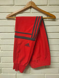 Pantalón Adidas Challenger Rojo - Bandas Grises - Talla M/L