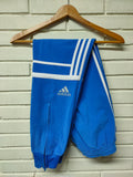 Pantalón Adidas Challenger Azul - Bandas Blancas - Talla S/M