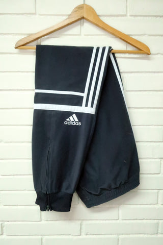 Pantalón Adidas Challenger Azul Marino - Bandas Blancas - Talla L/XL